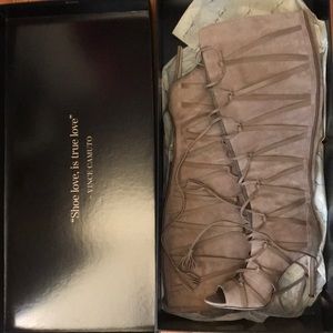 Lace up Vince Camuto heel boots 👢